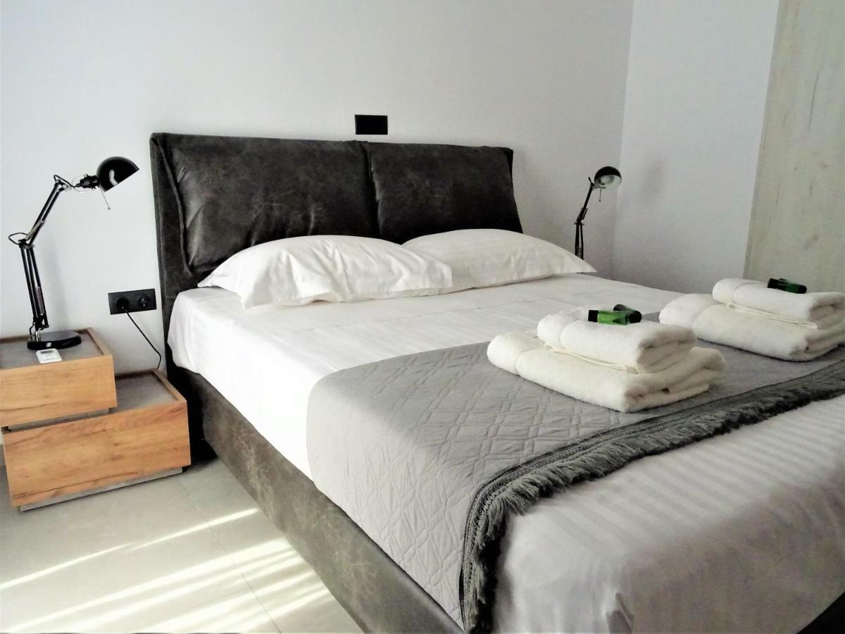Joy Luxury Apartment Near Acropolis เอเธนส์ ภายนอก รูปภาพ